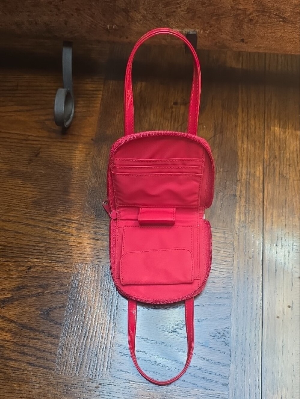 Vintage Disneyland Minnie Mouse Red Patent Mini Handbag Y2K - Picture 6 of 10